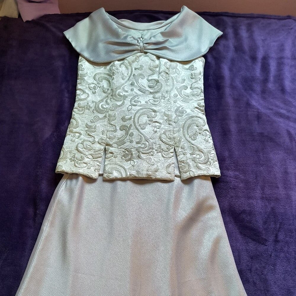 Lovely two-piece silver and white brocade top and light, lined silver skirt